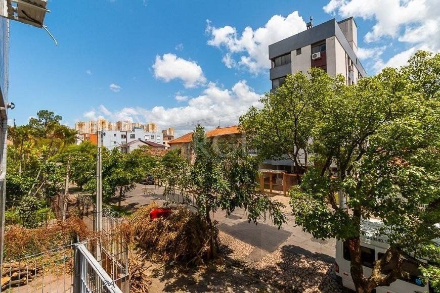 Apartamento para Venda - 43m², semi mobiliado, 1 dormitório, churrasqueira e 1 vaga de garagem no bairro Partenon — foto 5