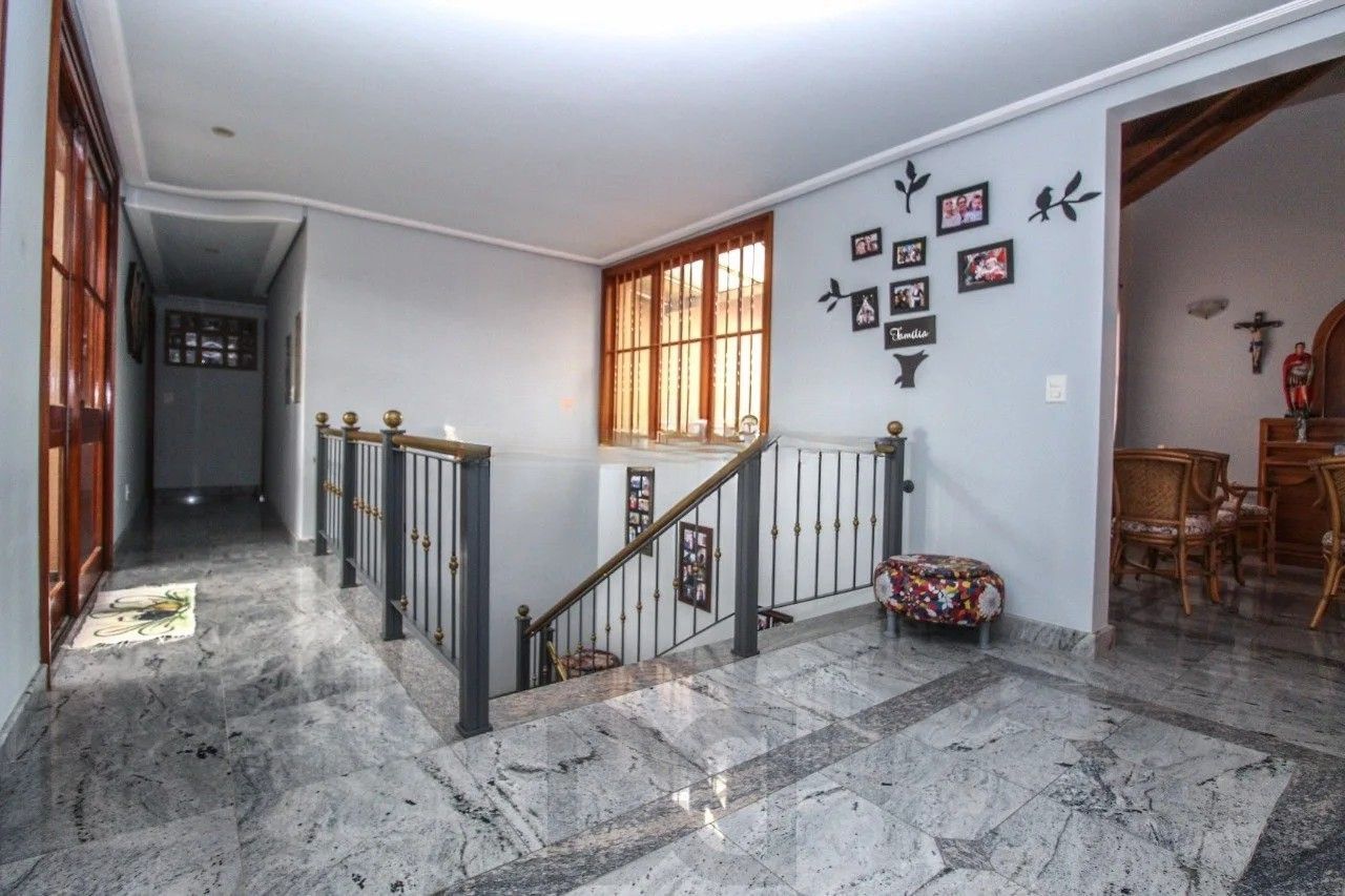 Casa 612m² - 3 suíte, 8 vagas no bairro Medianeira — foto 24