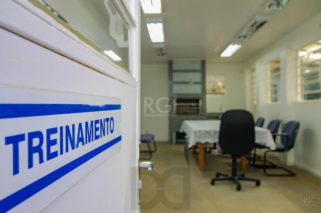 EXCELENTE PRÉDIO COMERCIAL LOCALIZADO NO BAIRRO GLÓRIA — foto 13