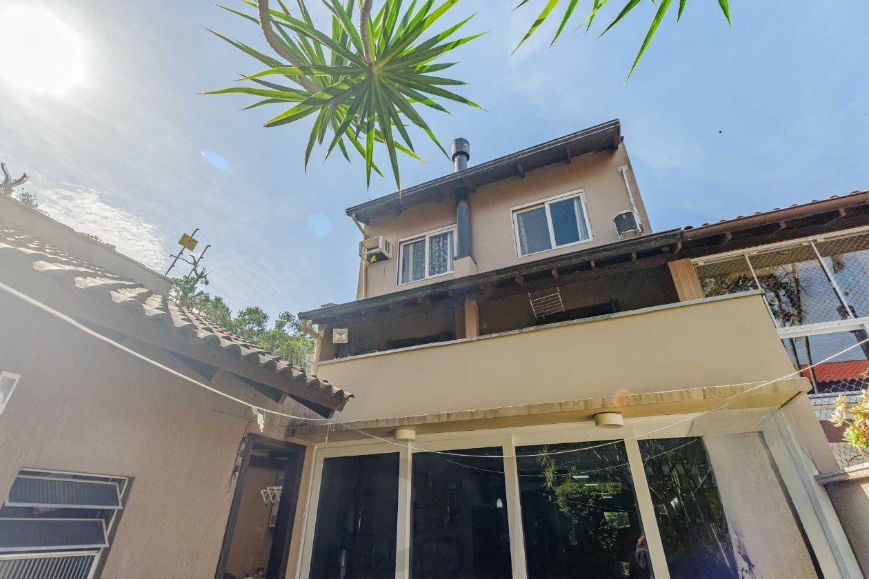 Casa em Condominio, 4 dormi. sendo 2 suítes, churrasqueira, lareira, 2 vagas — foto 18