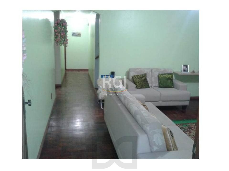 Casa para Venda - 634m², 2 dormitórios, sendo 1 suites, 3 vagas - Lomba do Pinheiro — foto 4