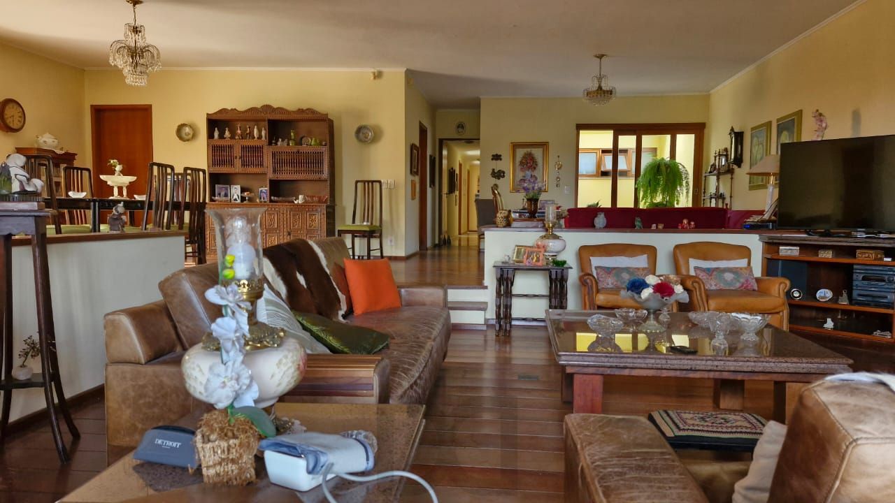 Casa de Cinema na Glória, com 500m² de área privada, 3 dormitórios, piscina, horta, lareira, elevador, gradeada 4 garagens — foto 7