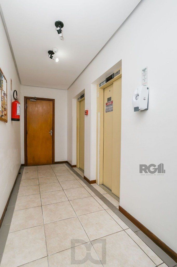 Apartamento 59m² - 2 dormitórios e 1 vaga no bairro Cavalhada — foto 15