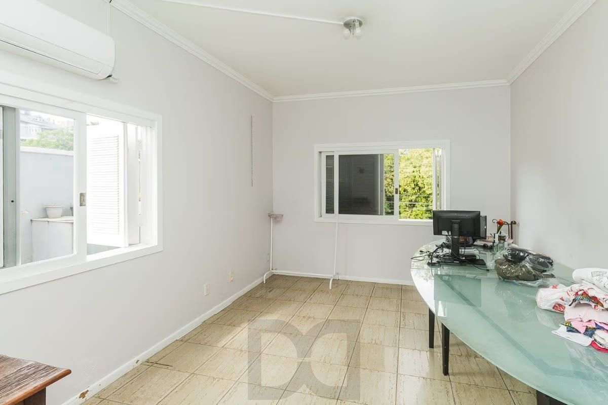 Casa com 5 dormitórios à venda em Parque Santa Fé, Porto Alegre. — foto 19