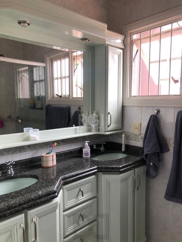 Casa à venda - 230m², 4 quartos, sendo 2 suítes, churrasqueira, piscina e 03 vagas de garagem — foto 17