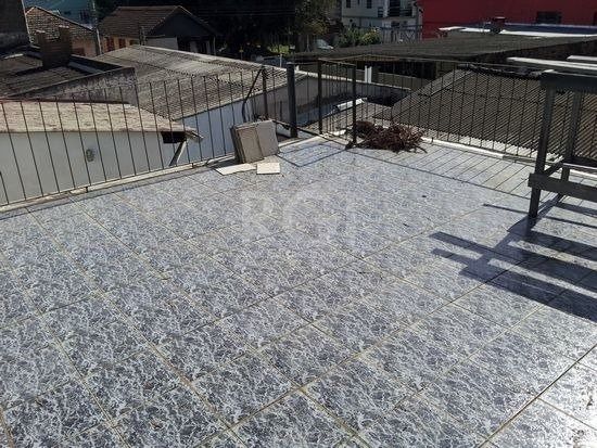 Casa para Venda - 80m², 3 dormitórios, sendo 1 suites, 2 vagas - Teresópolis — foto 2