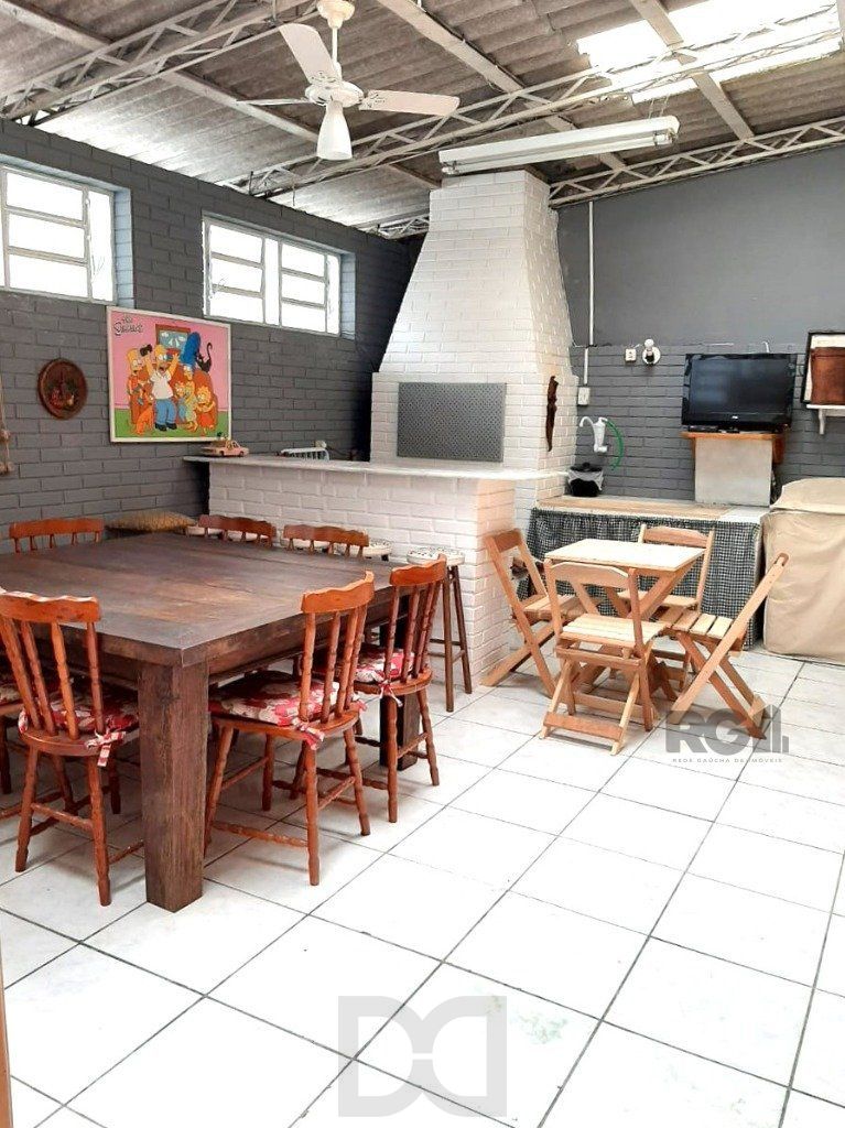 Casa 210m² - 3 dormitórios, 2 vagas — foto 22