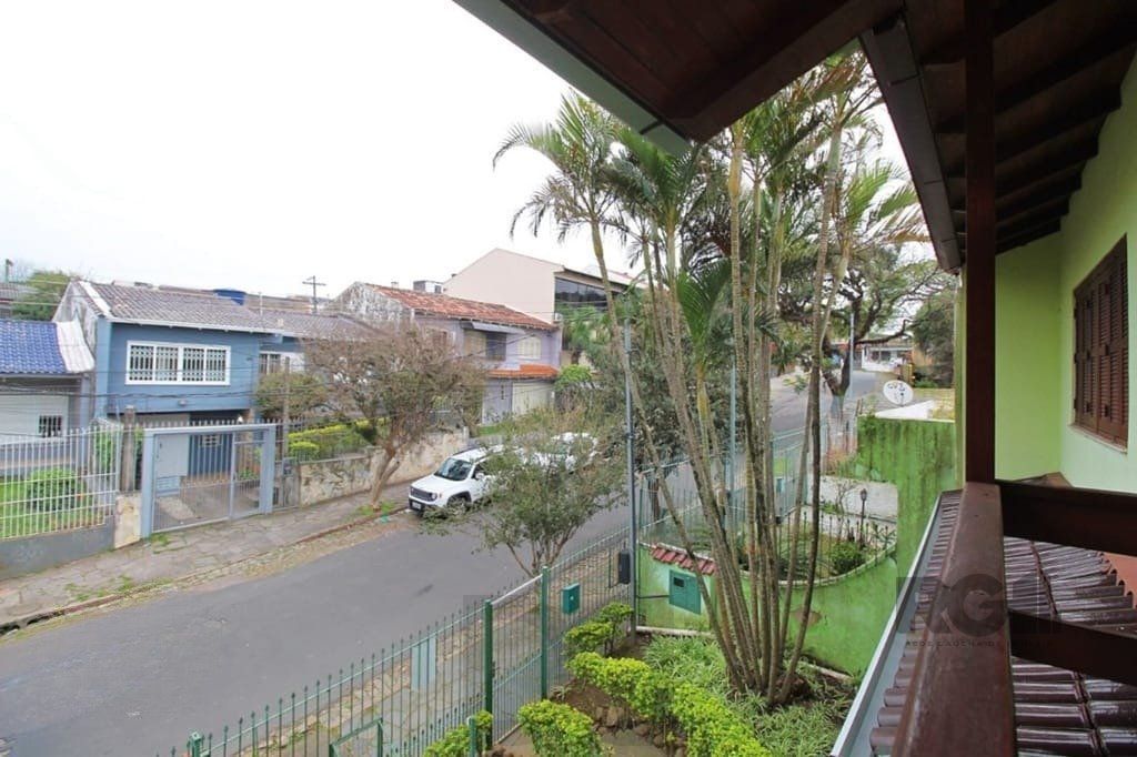 Casa de 275m² - 3 dormitórios e 3 vagas no bairro Coronel Aparício Borges — foto 18
