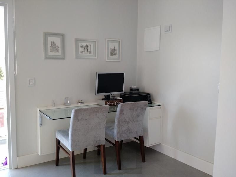 Casa para Venda - 217m², 3 dormitórios, sendo 1 suites, 3 vagas - Teresópolis — foto 9