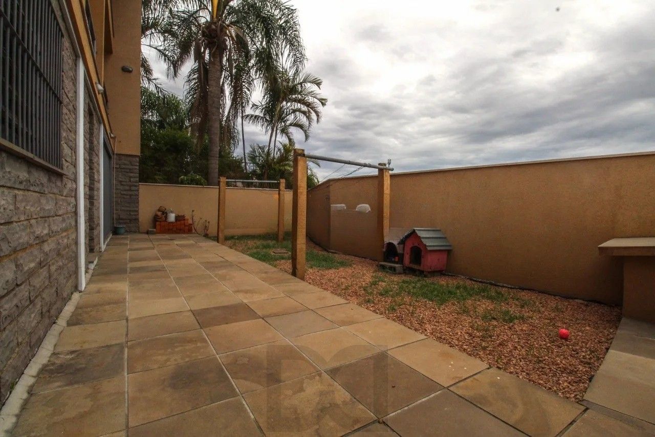 Casa 612m² - 3 suíte, 8 vagas no bairro Medianeira — foto 32