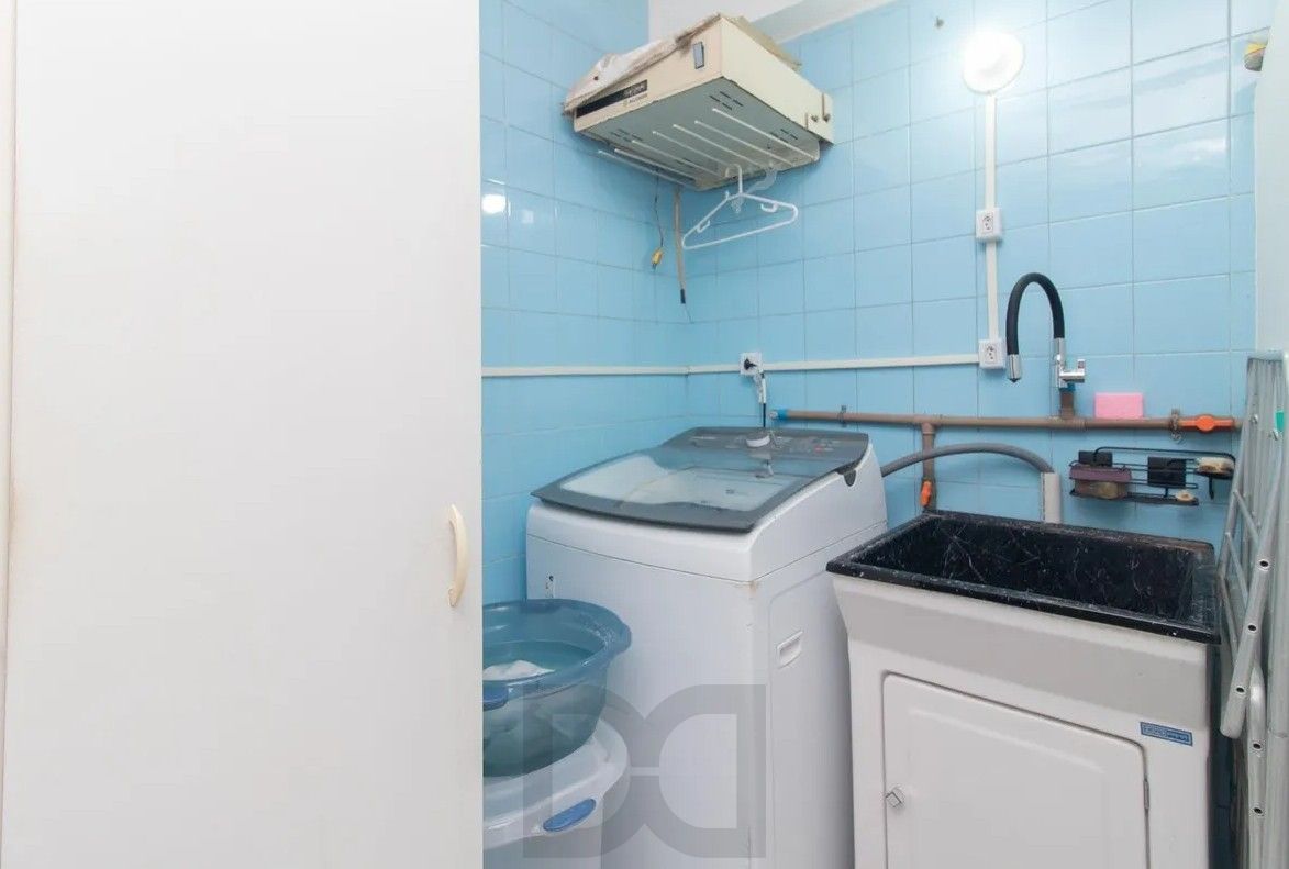 Casa com 4 dormitórios e energia solar no bairro Nonoai. — foto 29