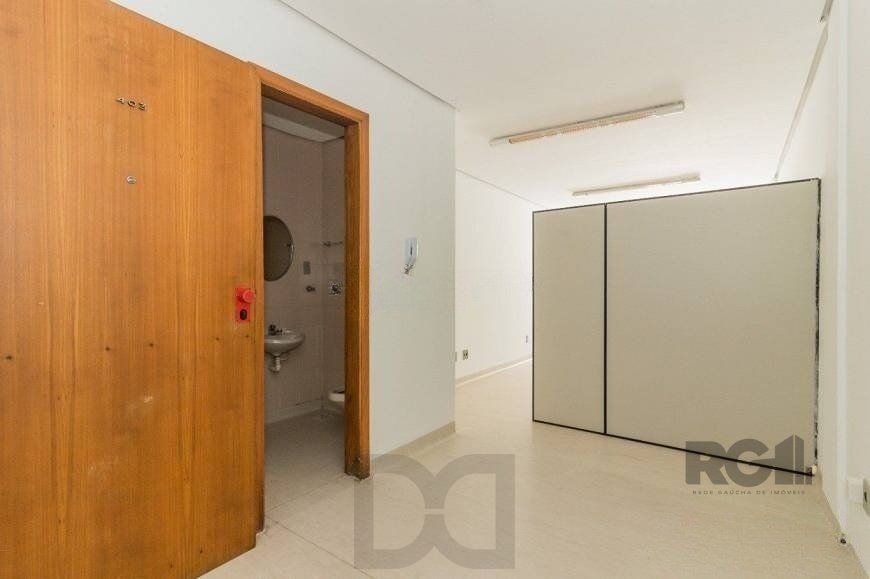 Sala comercial de 36m² no bairro Menino Deus — foto 8
