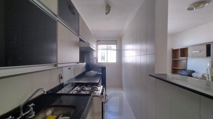 Apartamento de 2 dormitórios á venda no Bairro Jardim Itu, Porto Alegre. — foto 4