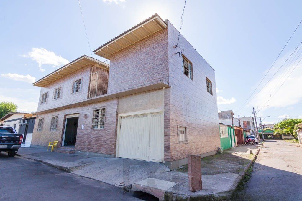 Casa com 3 quarto e 230m² à venda em Farrapos, Porto Alegre. — foto 1