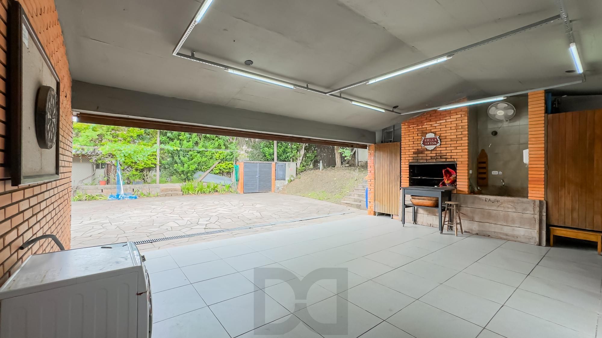 Casa com 3 quartos e 313m² à venda em Chácara das Pedras, Porto Alegre. Rua Joao Paetzel, Chácara Das Pedras, Porto Alegre — foto 10