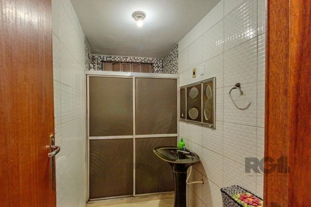 Casa de 3 dormitórios no bairro Rubem Berta — foto 18