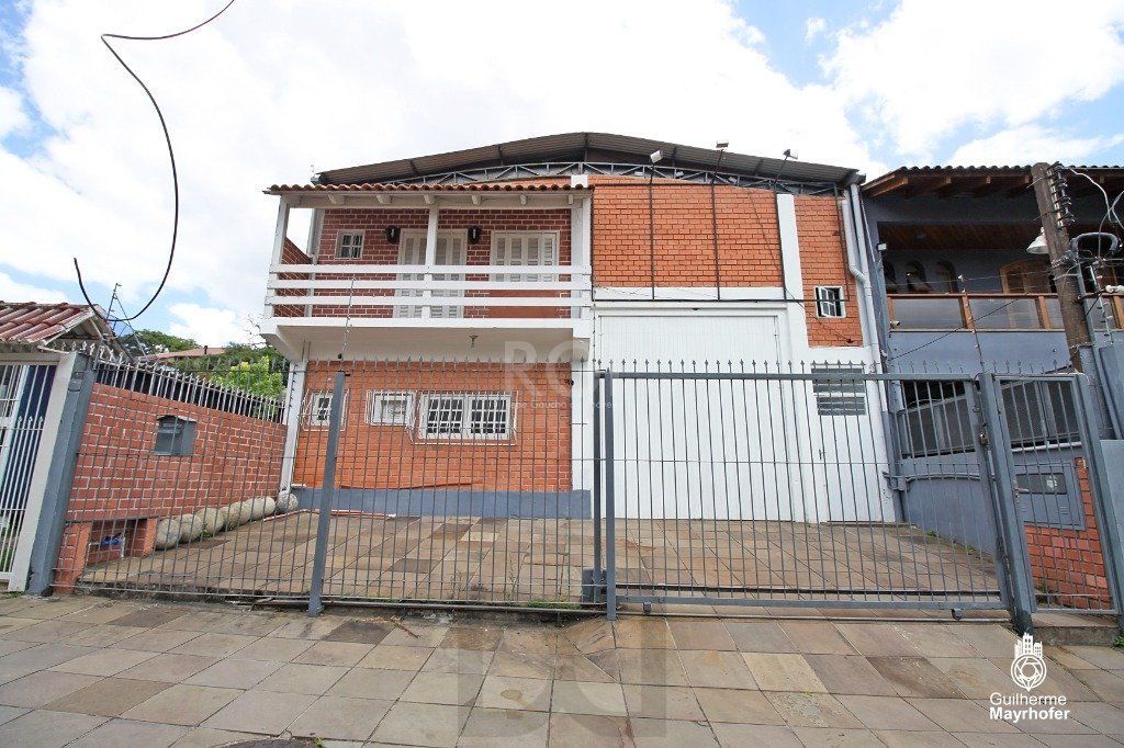 Predio para Venda - 244.51m², 0 dormitórios, 4 vagas - Partenon — foto 1
