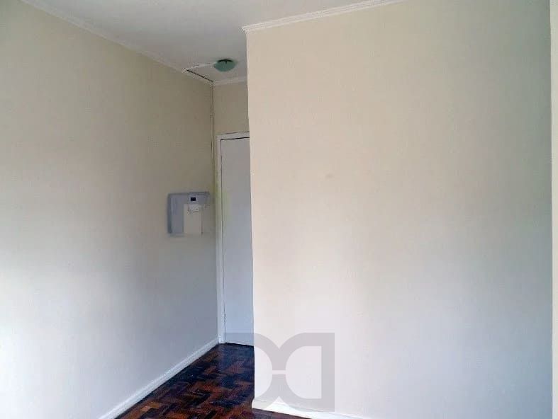 Apartamento de 2 dormitórios á venda no Bairro Passo da Areia — foto 1