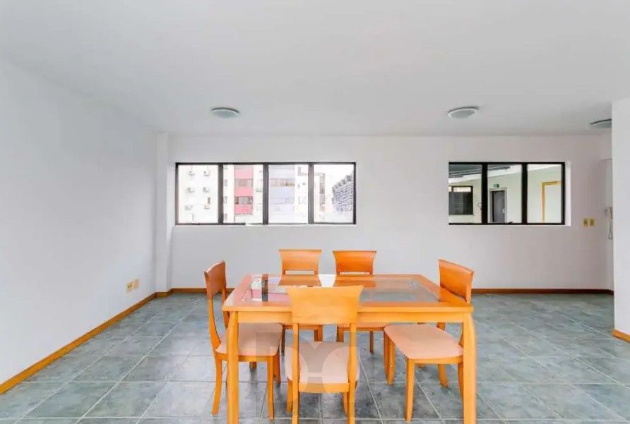 Sala Comercial com vaga coberta no Bairro Menino Deus Porto Alegre — foto 15