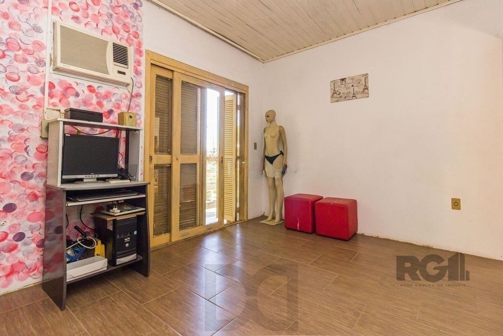 Casa de 3 dormitórios, bairro Sarandi — foto 5