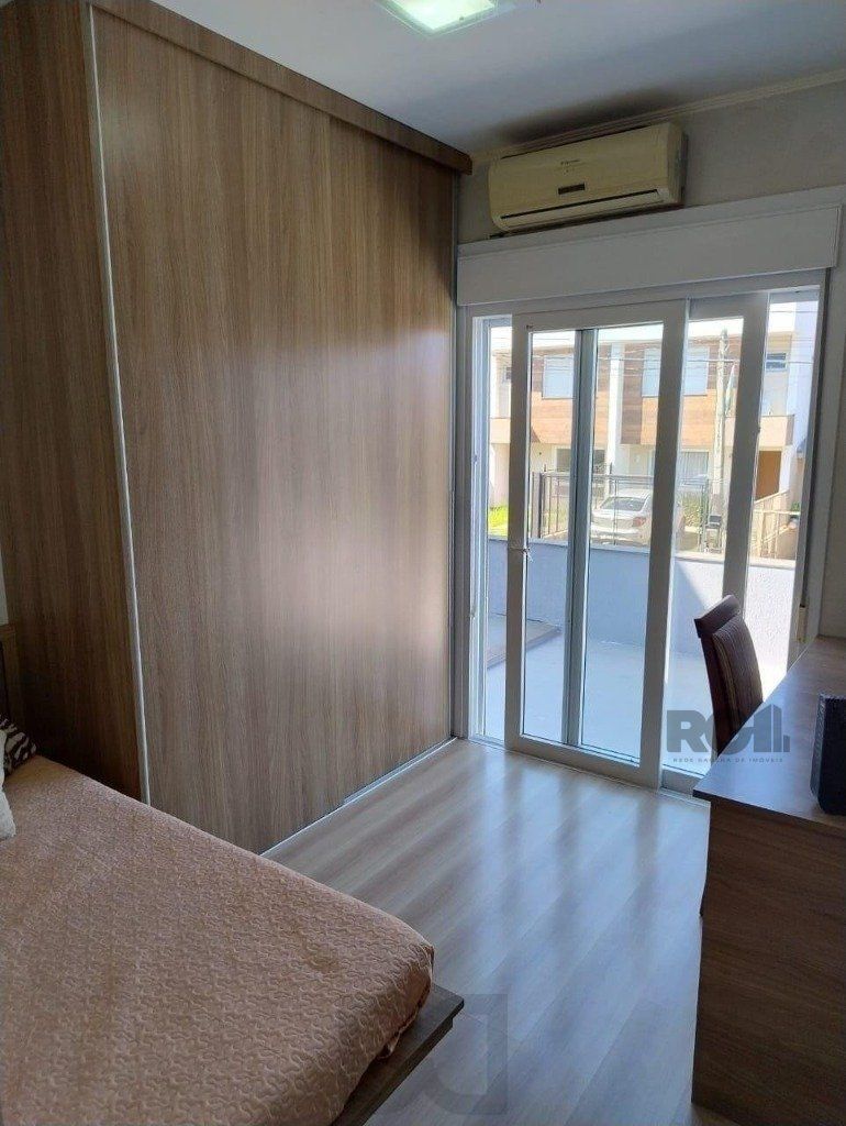 Casa de 3 dormitórios no bairro Mário Quintana — foto 9