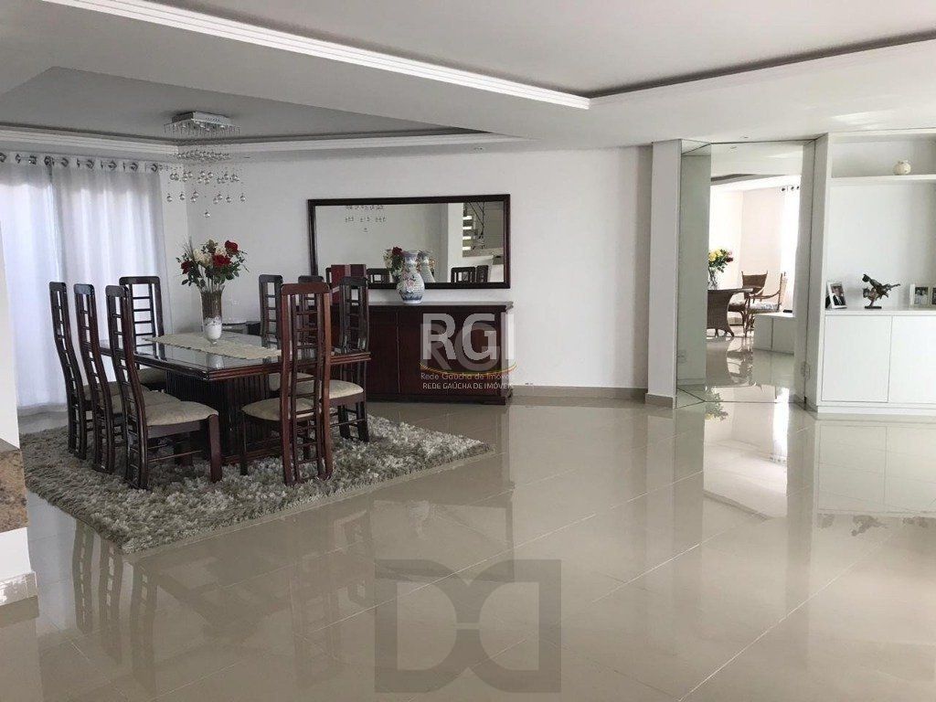 Casa para Venda - 319.25m², 6 dormitórios, sendo 4 suites, 3 vagas - Jardim Floresta — foto 3