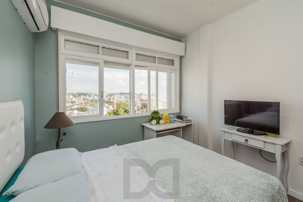 Apartamento de 3 dormitórios à venda no Bairro Rio Branco - Porto Alegre — foto 18