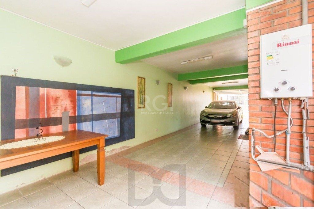 Casa para Venda - 258m², 3 dormitórios, sendo 1 suites, 4 vagas - Teresópolis — foto 28
