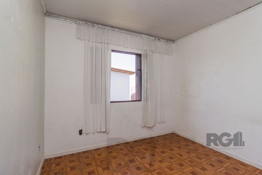 Casa de 5 dormitórios no bairro Sarandi — foto 40