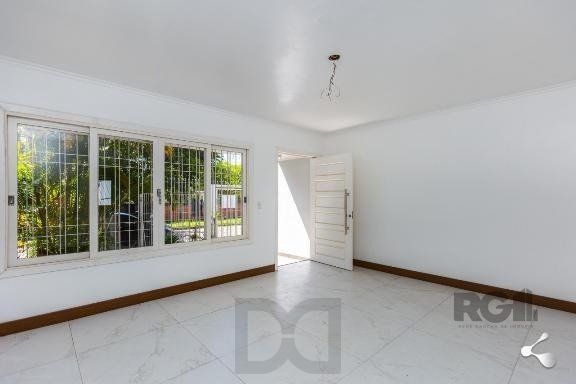 Casa 03 quartos, Bairro Sarandi. — foto 3
