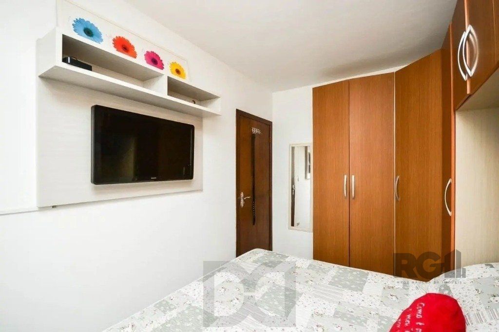 Apartamento de 2 dormitórios no bairro Cristal — foto 12