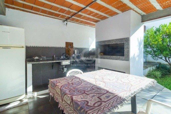 Casa para Venda - 227m², 3 dormitórios, sendo 1 suites, 4 vagas - Azenha — foto 20