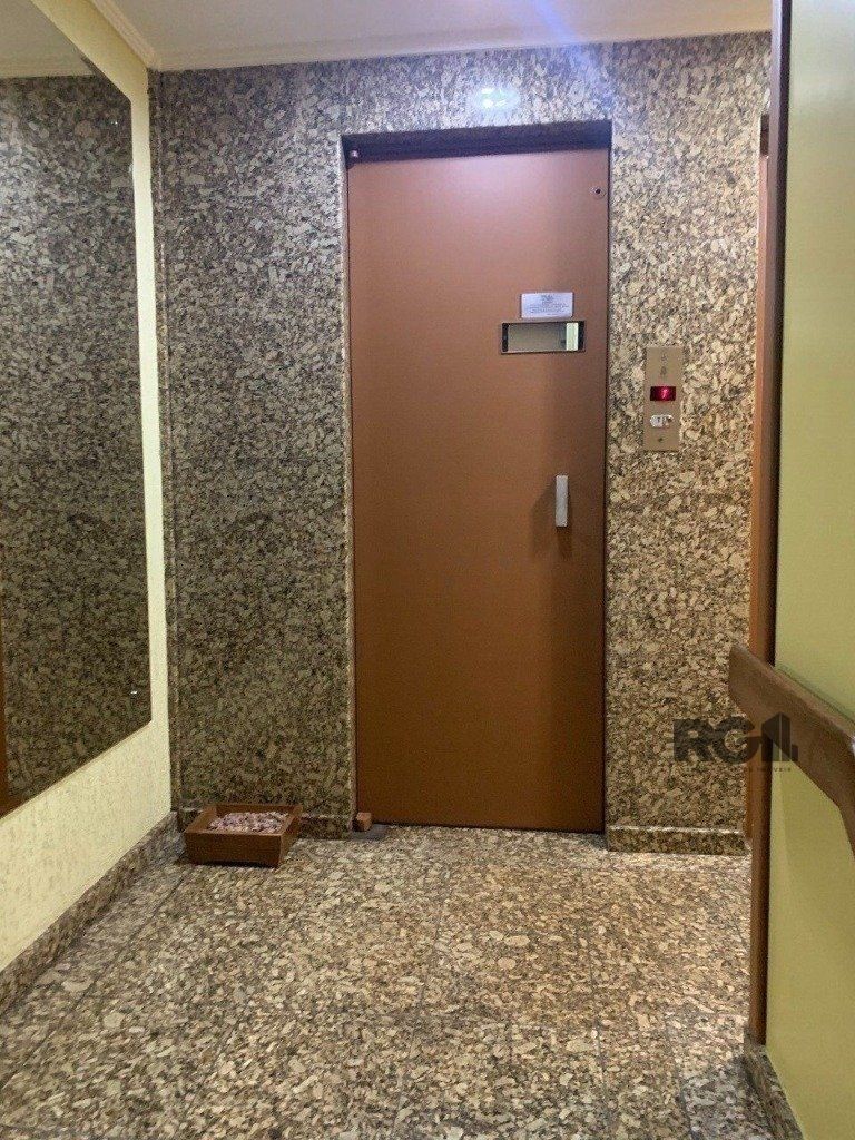 Duplex 2 dormitórios 1 vaga coberta em frente ao parque marinha do Brasil no Praia de Belas — foto 12