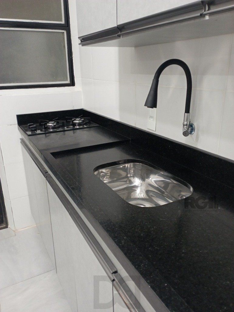 Excelente apartamento de 44m² com 1 dormitório no bairro Centro. — foto 8