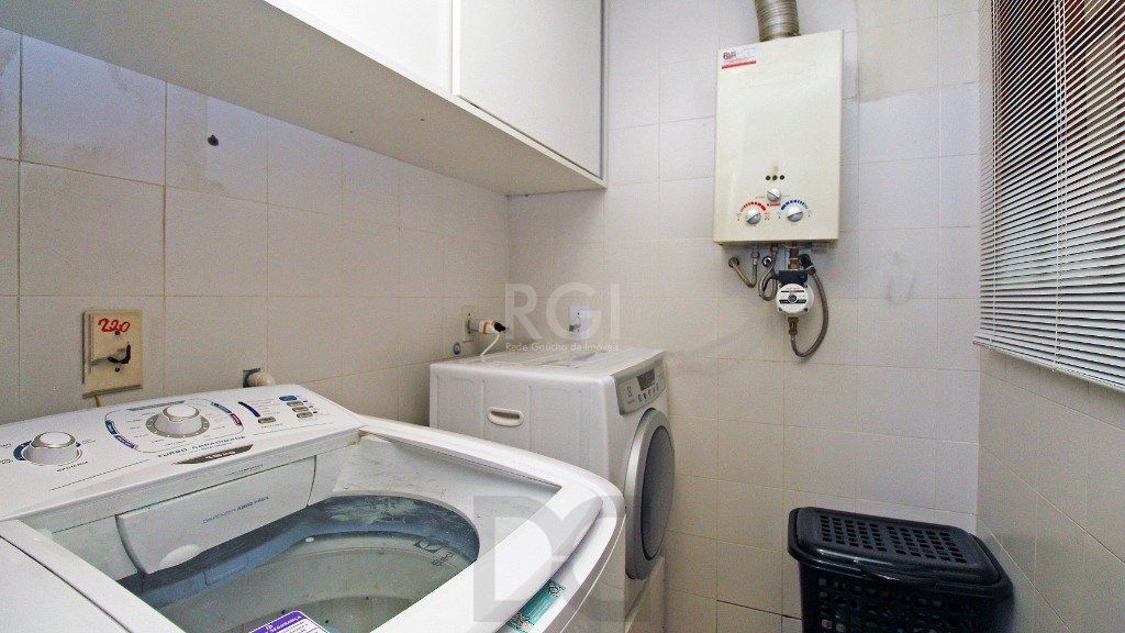 Sobrado 3 dormitórios, 1suíte, área gourmet com churrasqueira, piscina. — foto 21