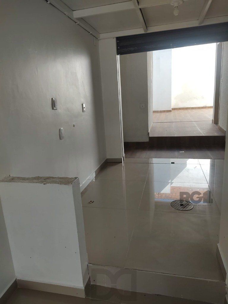 Loja para Venda - 60m², 0 dormitórios, 3 vagas - Petrópolis — foto 41