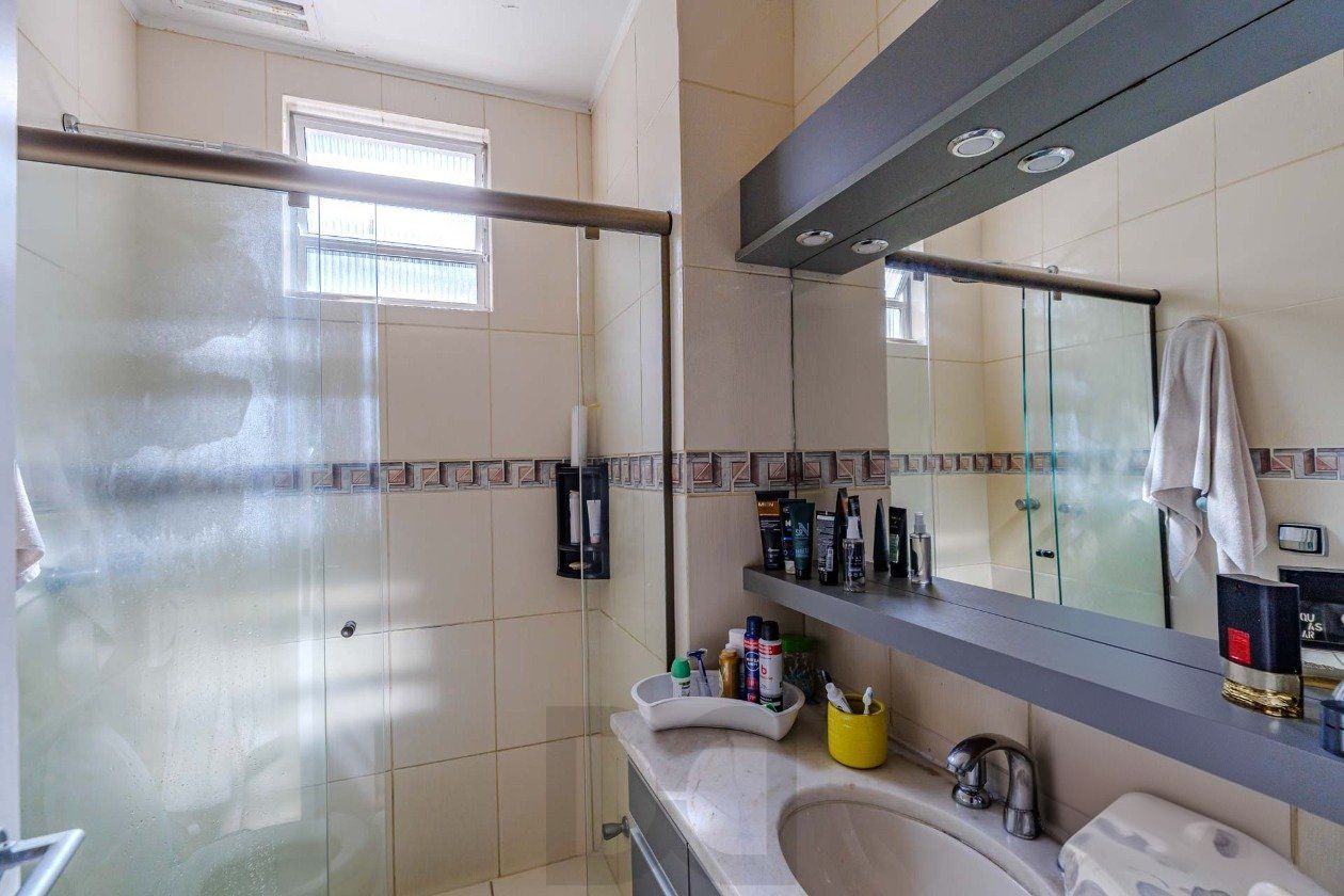 Casa em Condominio, 4 dormi. sendo 2 suítes, churrasqueira, lareira, 2 vagas — foto 20