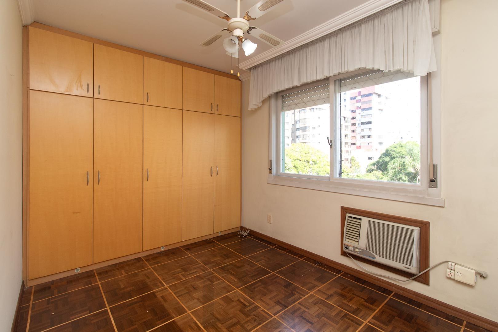Apartamento de 03 dormitorios com suite e vaga coberta no bairro Menino Deus — foto 22