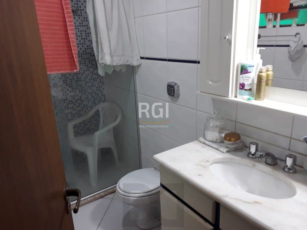 Casa para Venda - 120m², 3 dormitórios, sendo 1 suites, 3 vagas - Nonoai — foto 13