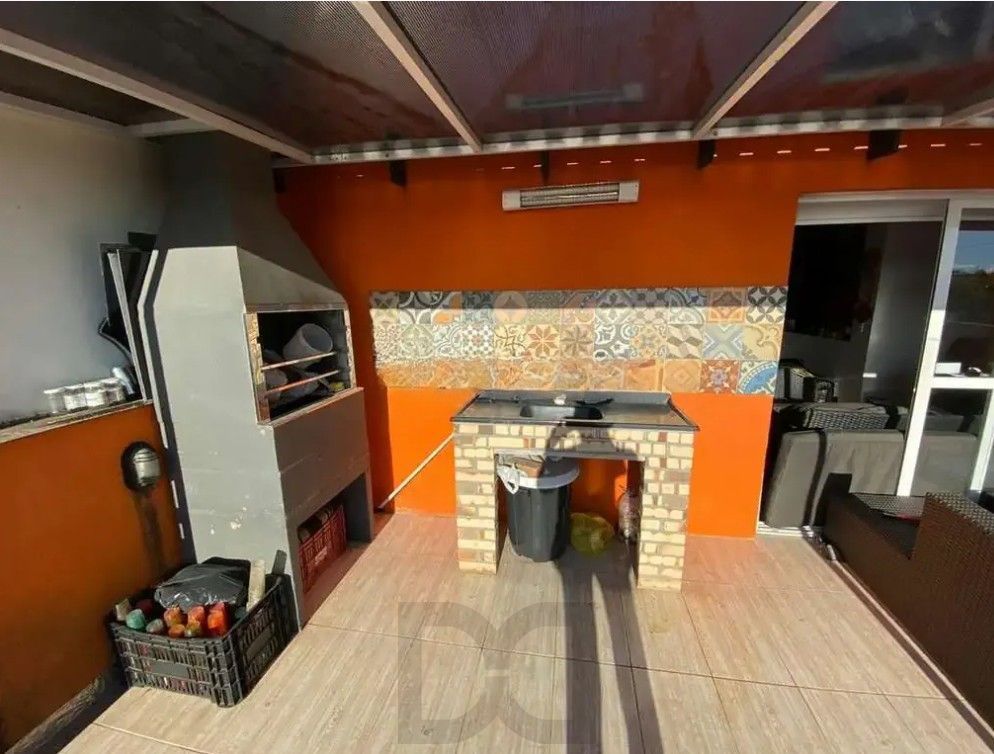 Casa 2 dormitórios à venda Rua Doutor Álvaro Furtado, Medianeira - Porto Alegre — foto 4