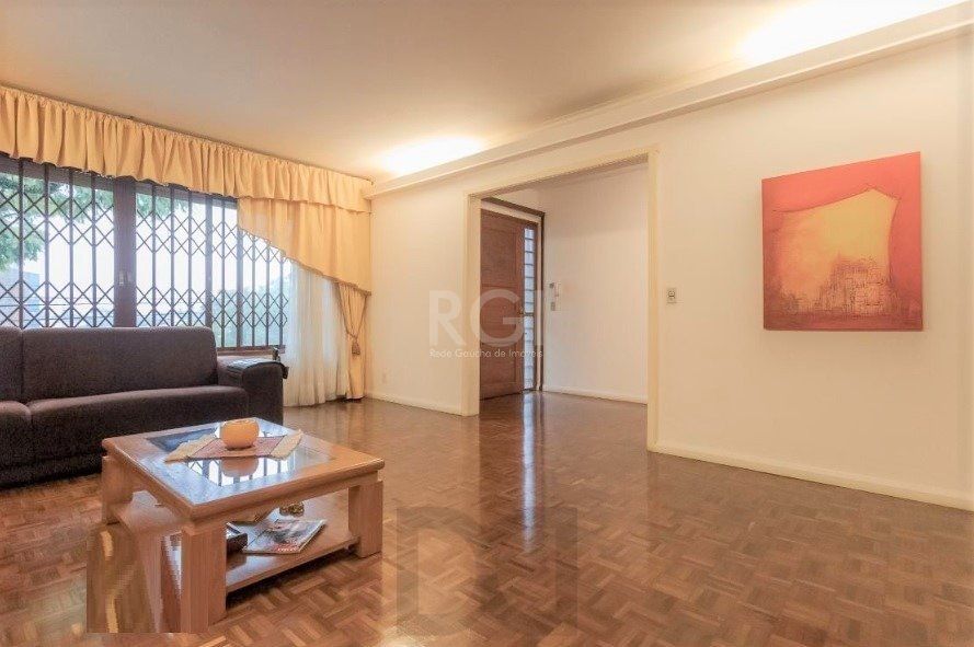 Casa para Venda - 327m², 4 dormitórios, sendo 1 suites, 3 vagas - Chácara das Pedras — foto 5
