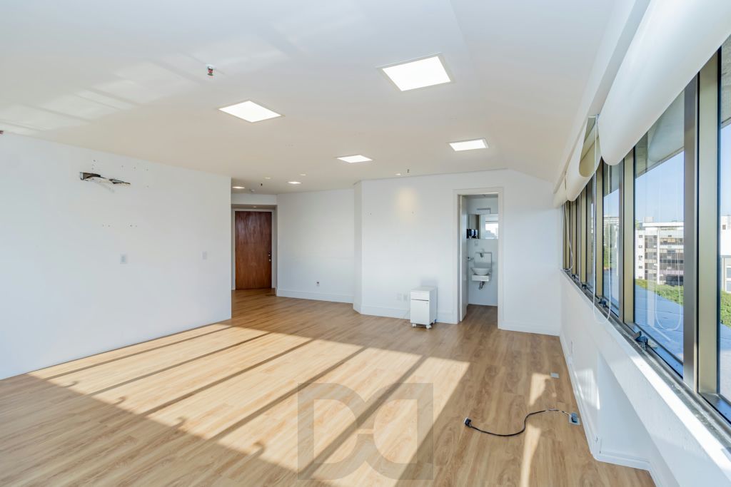 Sala / Conjunto Comercial à venda no Bairro Moinhos de Vento - Porto Alegre — foto 26