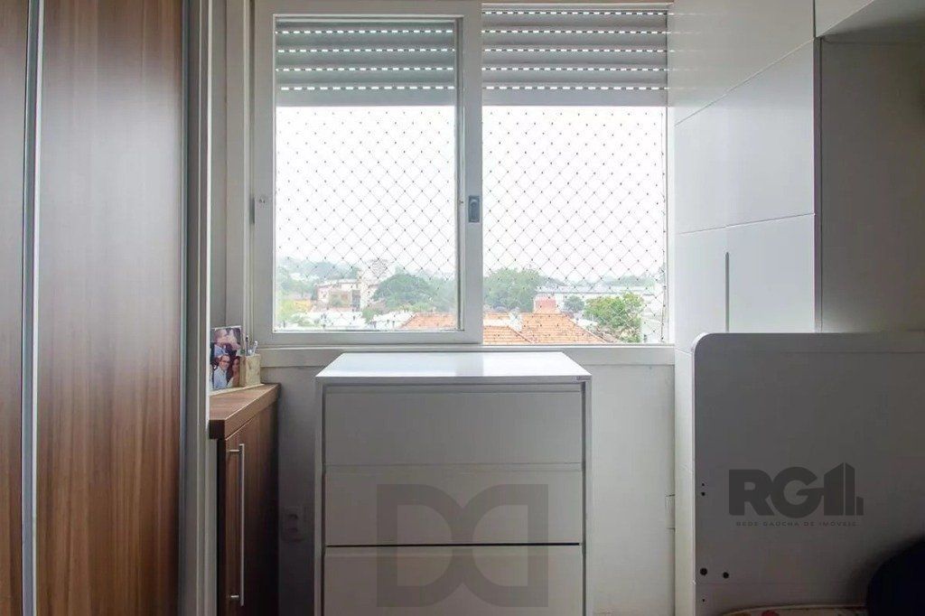 Apartamento 2 dormitórios  com 1 vaga no bairro Teresópolis em Porto Alegre — foto 19
