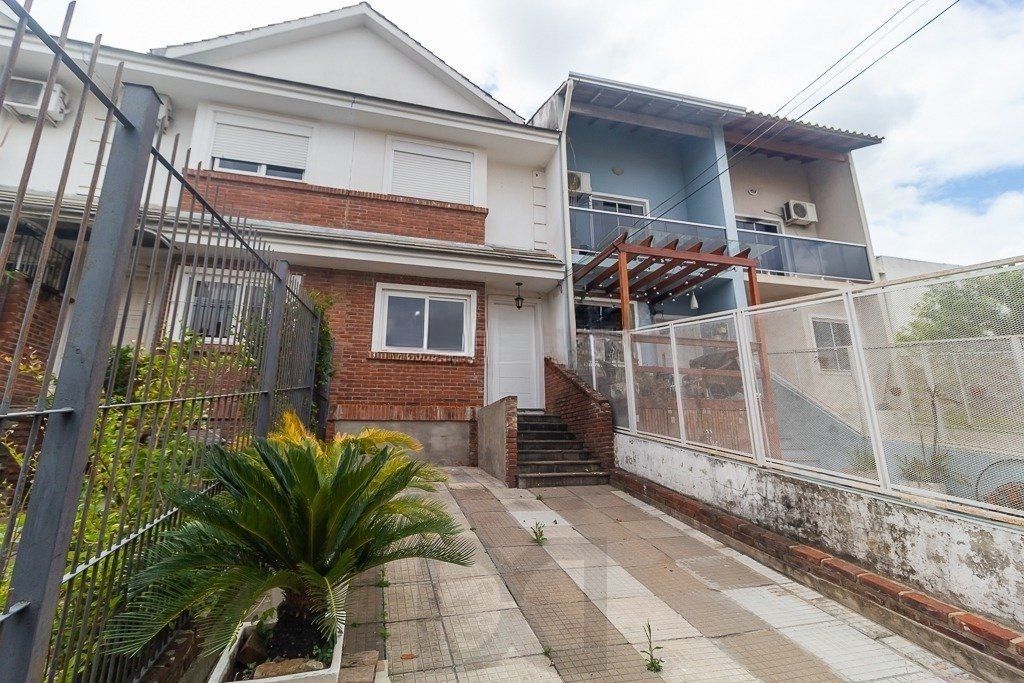 Casa de 2 dormitórios no Bairro Guarujá - Porto Alegre — foto 9