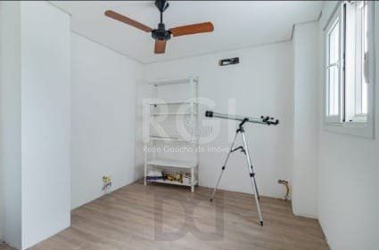 Casa para Venda - 377m², 4 dormitórios, sendo 2 suítes, 3 vagas - Teresópolis — foto 17