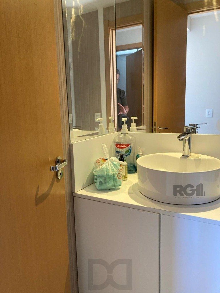 Apartamento de 2 quartos , suite ,  garagem em Condomínio Clube no bairro Teresópolis — foto 9