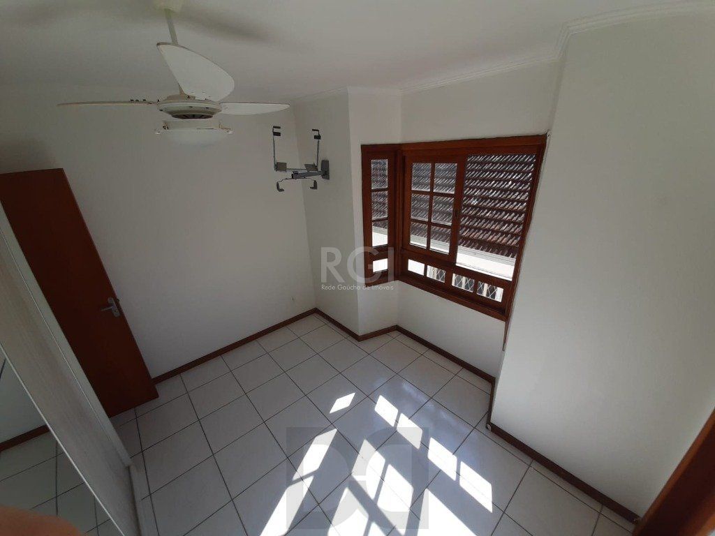 Casa para Venda - 122m², 5 dormitórios, sendo 2 suites, 2 vagas - Teresópolis — foto 7