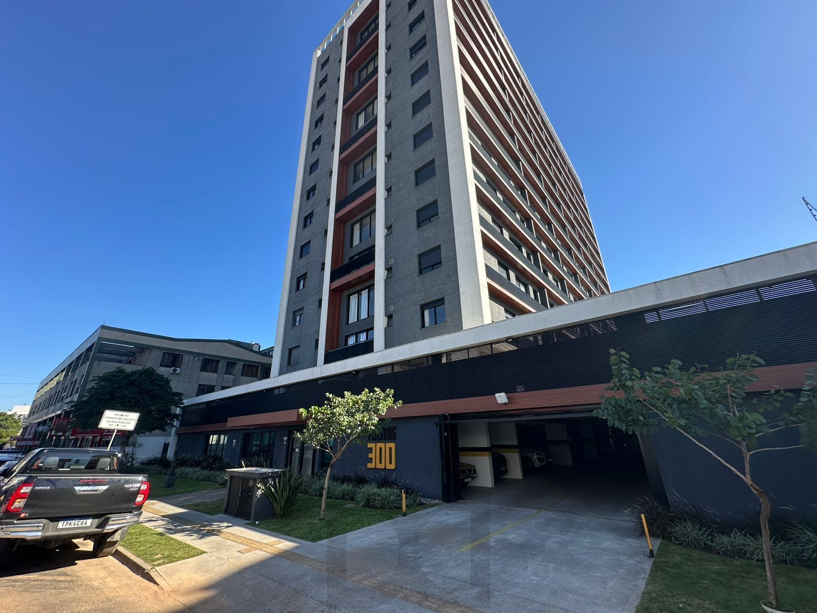 Apartamento Mobiliado e Reformado com Closet, Churrasqueira e Infraestrutura Completa no Centro de Porto Alegre — foto 1