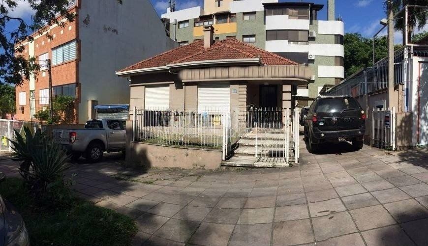 Casa comercial e residencial no bairro Petrópolis — foto 1