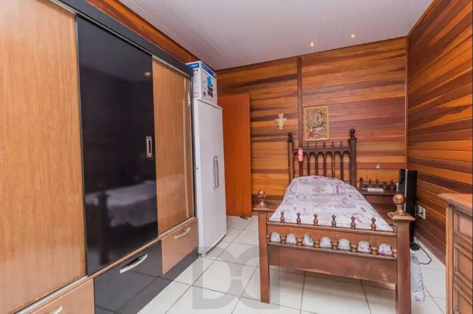 Casa 4 Dormitórios Bairro Gloria. — foto 8